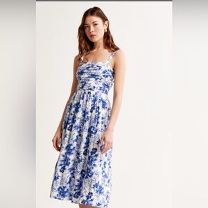 Tall A&F Emerson Linen-Blend Wide Strap Midi Dress in Blue Floral (M)
